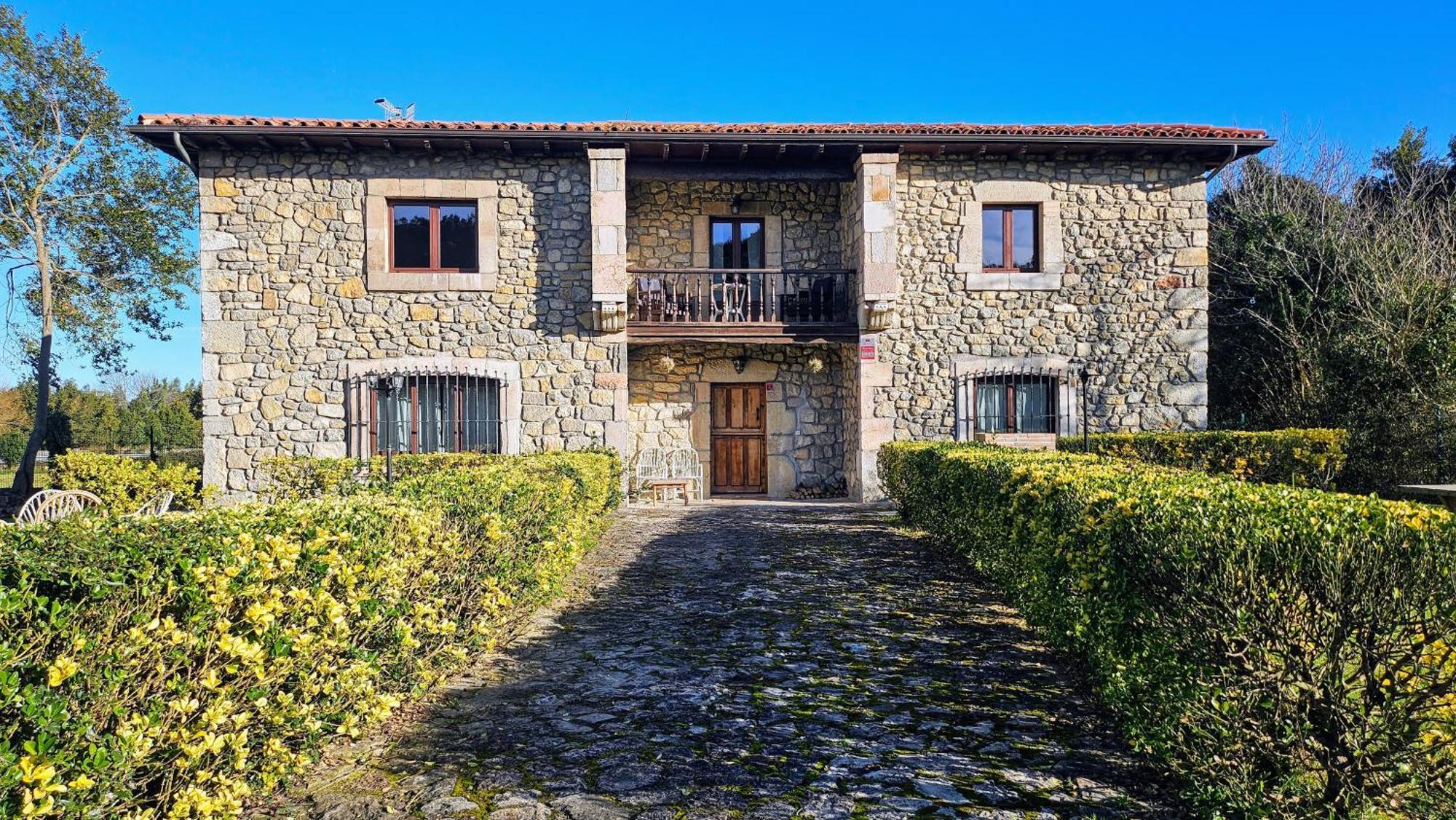 Casa De Aldea La Piniella Guest House Villahormes Ngoại thất bức ảnh